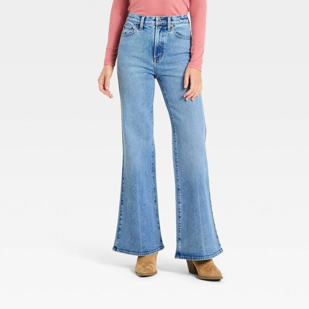 Universal Thread - Women's Highest-Rise 70's Flare Jeans - Universal  Blue